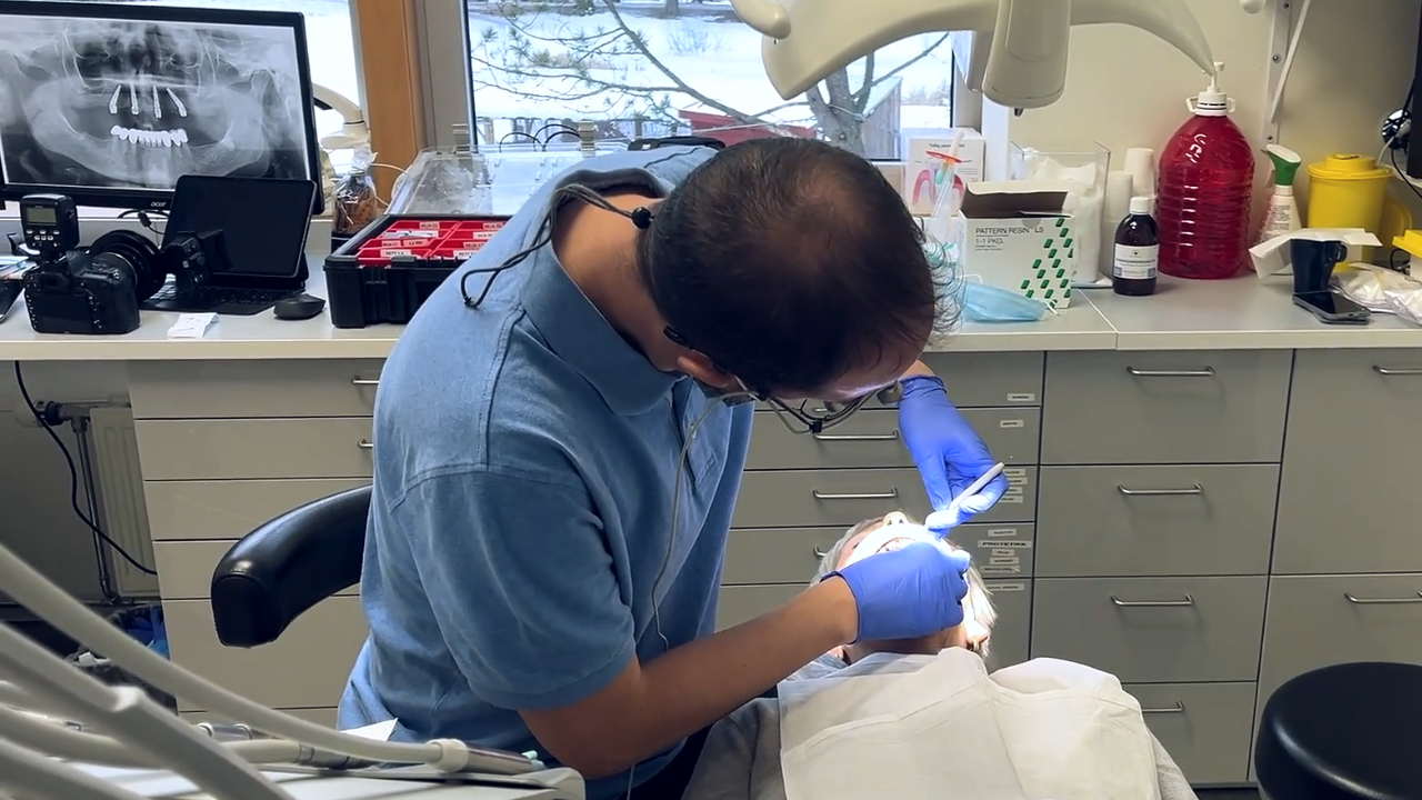 Tilpasning hos tannlege Adrian